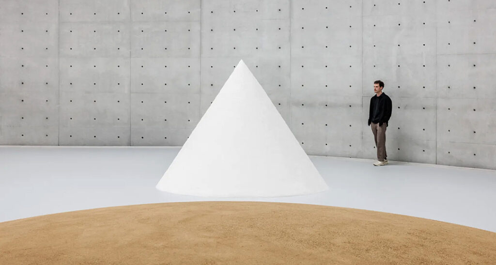 minimal bourse de commerce coll 25