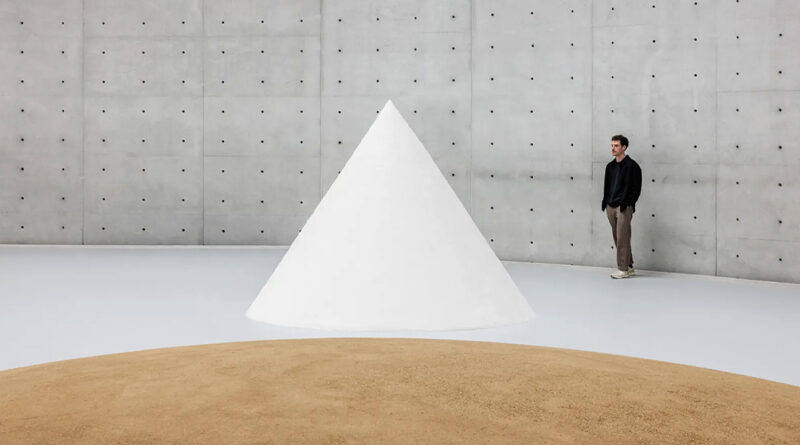 minimal bourse de commerce coll 25