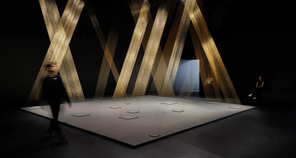 minimal bourse de commerce coll 5